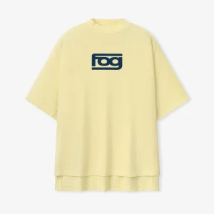 Camiseta moderna con paneles color azufre lavado